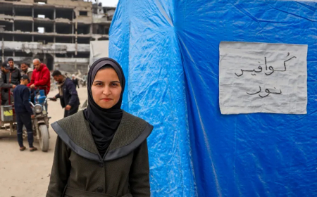 Beauty in Gaza: Noor’s tent salon in the rubble