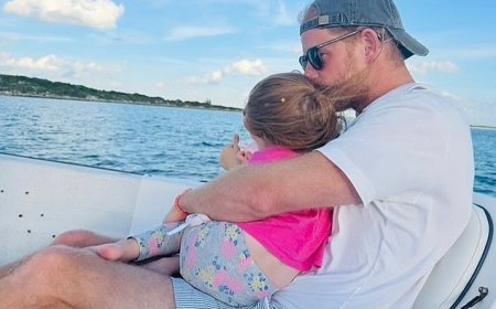 Meghan Markle BLASTED as 'irresponsible' after fans notice daughter Lilibet isn't wearing life vest on boat