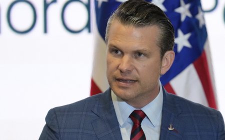 Former Pentagon official warns department’s dysfunction could topple Hegseth