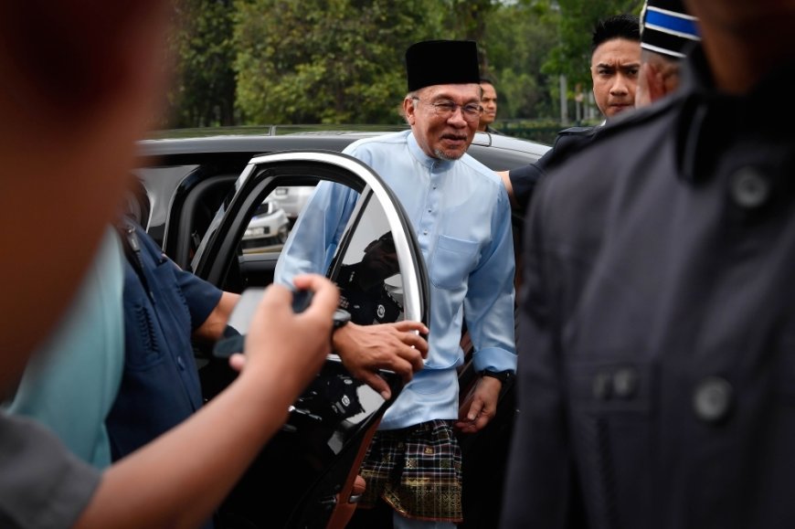 Anwar congratulates PM Albanese on re-election, stresses Australia’s key role in Asia Pacific