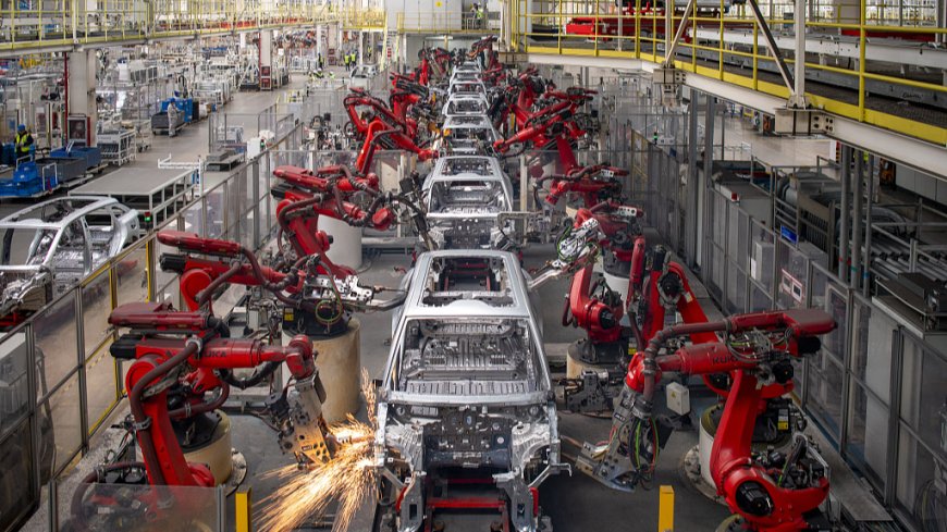 China's economy shows stable growth in May amid multiple challenges