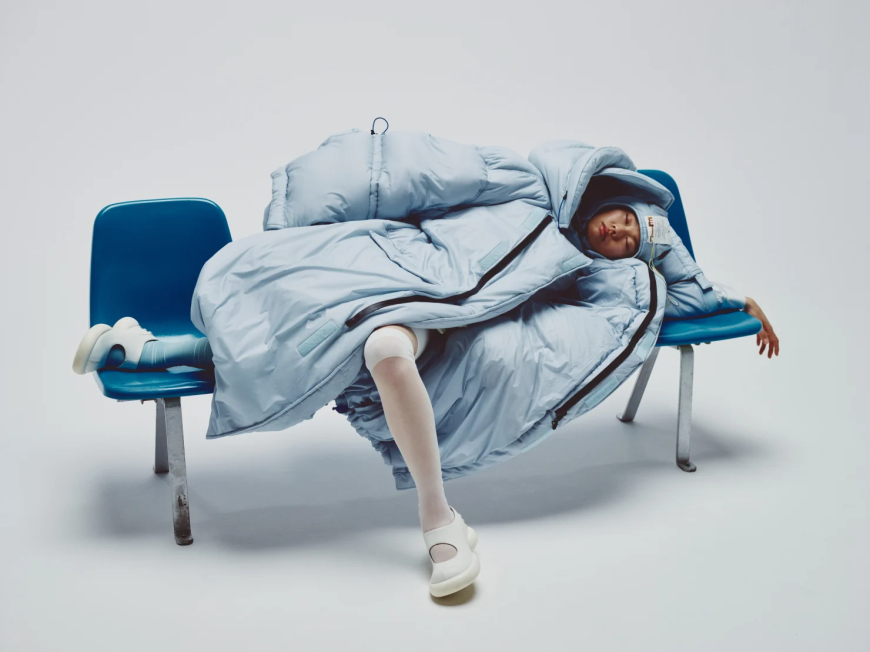 High-tech puffer jacket lets you sleep anywhere