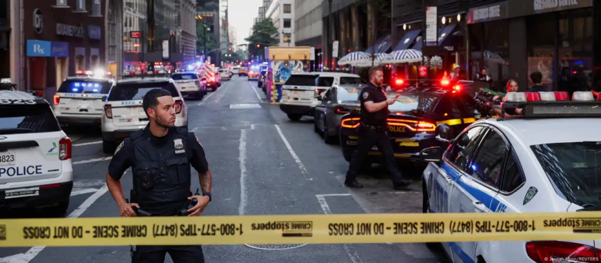 Gunman opens fire in office tower in NYC, killing several