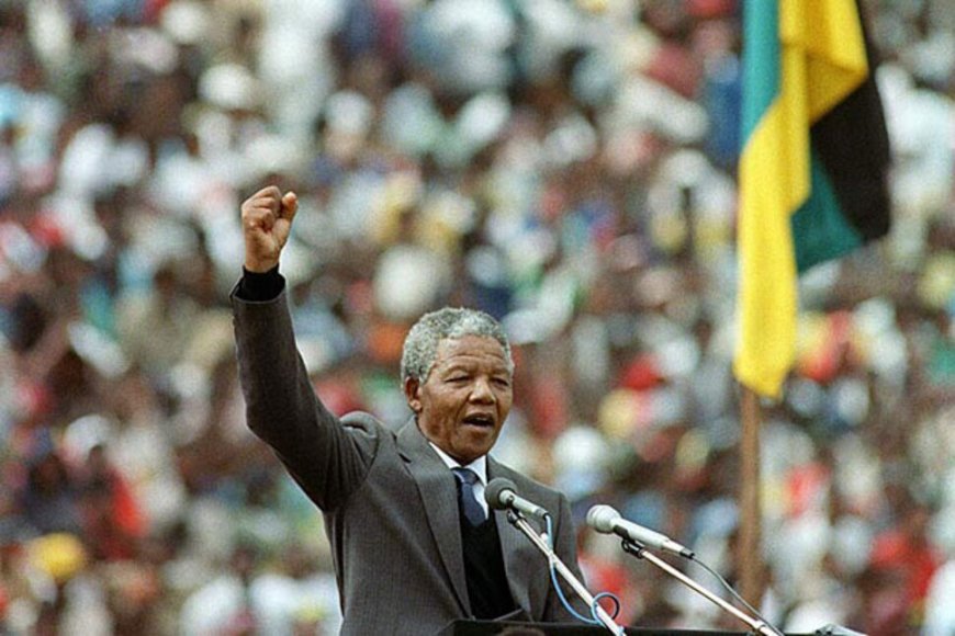 Nelson Mandela becomes South Africa’s first black president