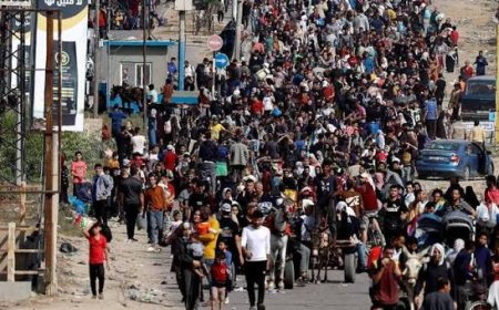 Violent clashes persist in Gaza as diplomats seek peace