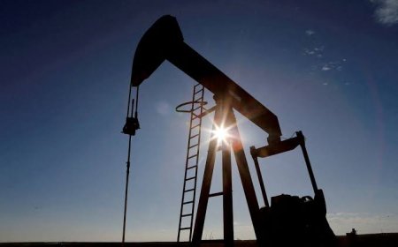 Global crude prices climb sharply following shipping disruptions in Strait of Hormuz