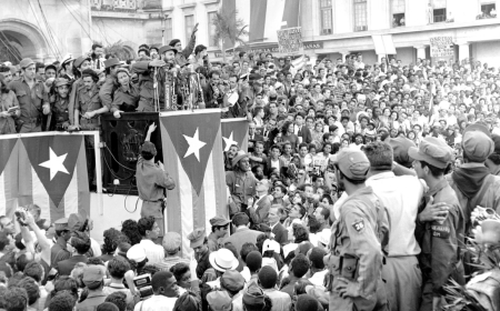 Castro leads surprise assault in Santiago de Cuba