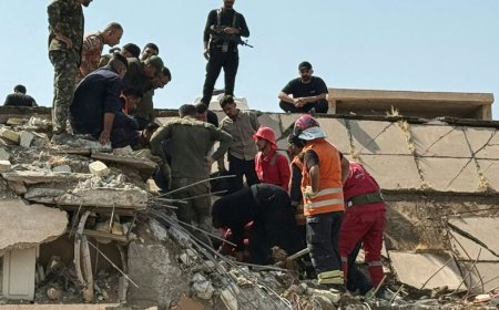 U.S. launches major retaliatory strikes