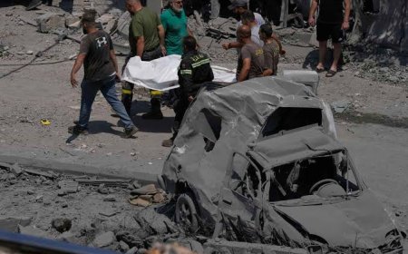 Israeli airstrikes strike southern Lebanon targets causing fatalities